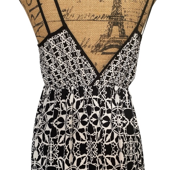 Dex Black White Graphic Print Empire Waist Sleeveless Flowy Maxi Dress Medium - Picture 6 of 14